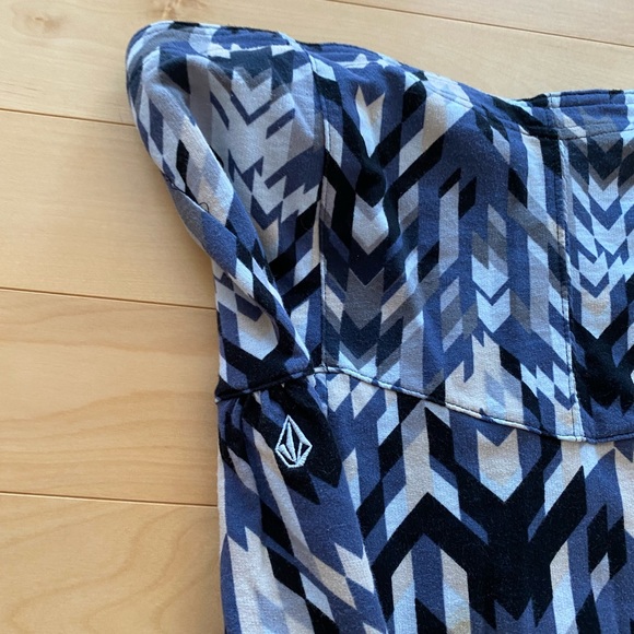 Volcom bodycon mini strapless dress with pockets - Picture 5 of 6